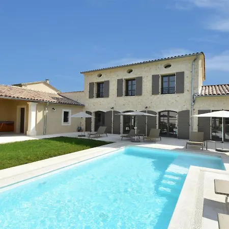 In Uz S Sainte Eulalie With Pool *